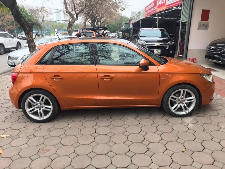 Audi A1 Sline 2.0 2012 - Bán ô tô Audi A1 Sline 2.0 đời 2013, màu cam, nhập khẩu nguyên chiếc