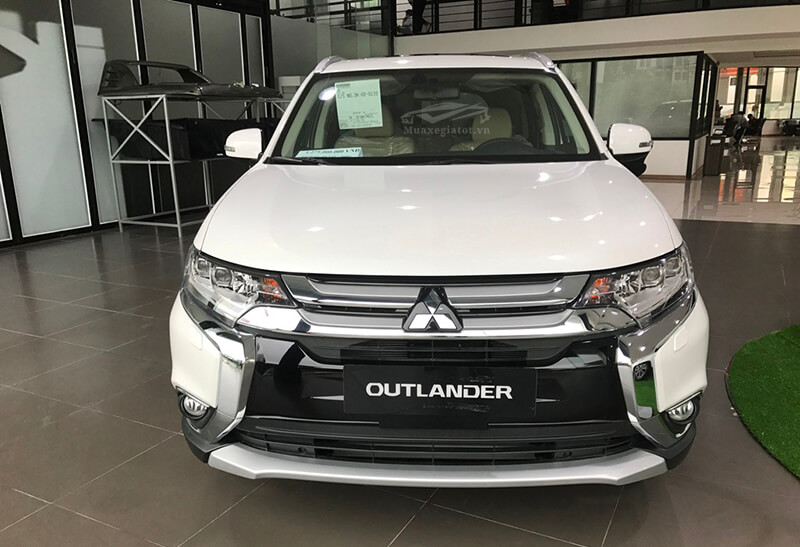 Mitsubishi Outlander 2.0 2019 - Bán xe Outlander 2.0 STD màu trắng, tại Quảng Trị, giá tốt, hỗ trợ trả góp 80%, liên hệ: 0911.821.457