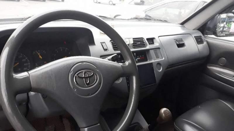 Toyota Zace 2004 - Cần bán gấp Toyota Zace sản xuất năm 2004, đã đi 400000 km