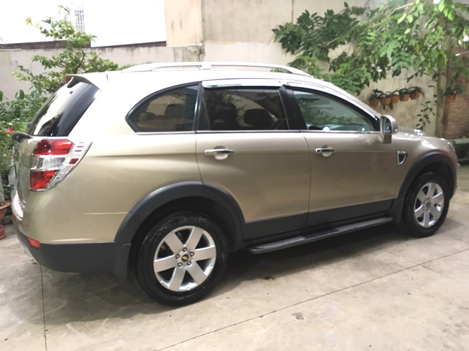 Chevrolet Captiva LTZ 2009 - Bán gấp Captiva LTZ 2009 vàng cát chính chủ zin đẹp