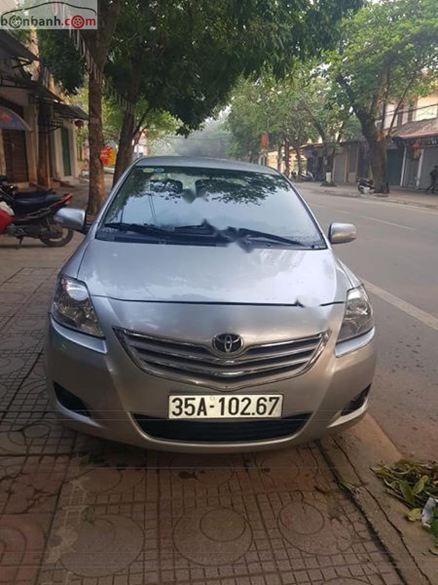 Toyota Vios 1.5MT 2009 - Bán Toyota Vios 1.5MT sản xuất năm 2009, màu bạc, chính chủ, 220tr