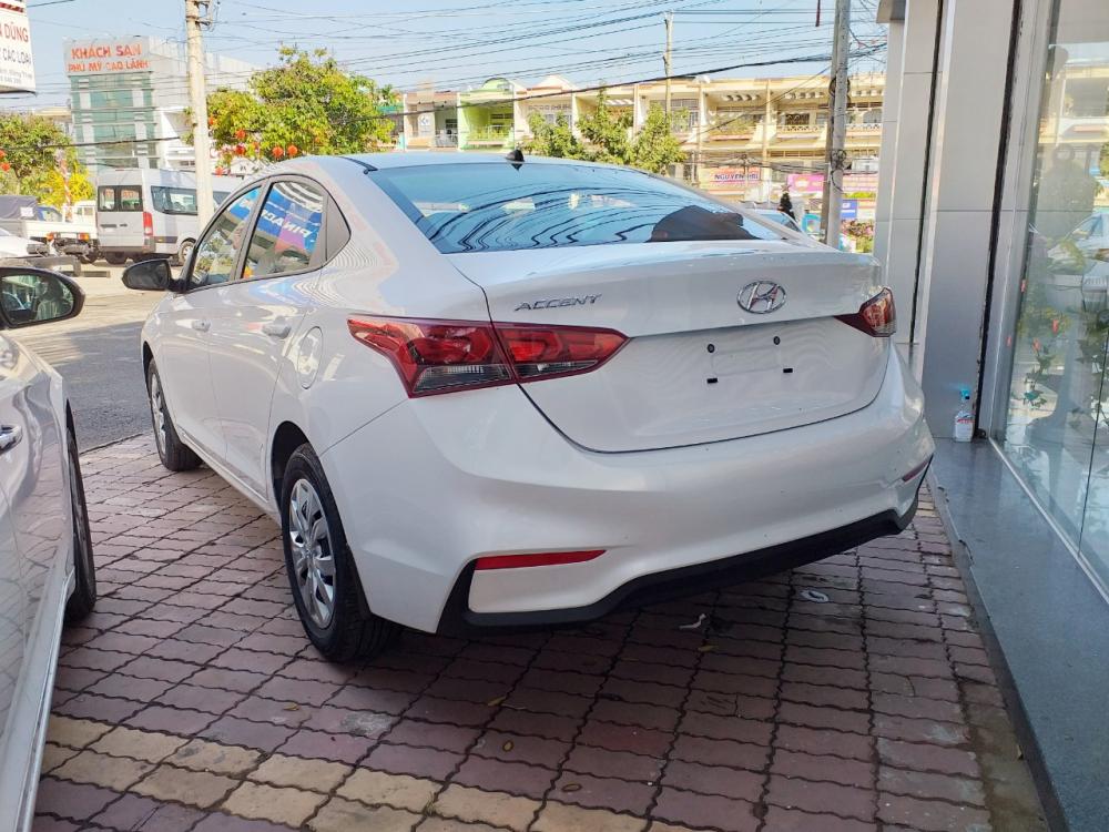 Hyundai Accent 1.4MT Base 2019 - Bán Hyundai Accent 1.4MT Base 2019, màu trắng