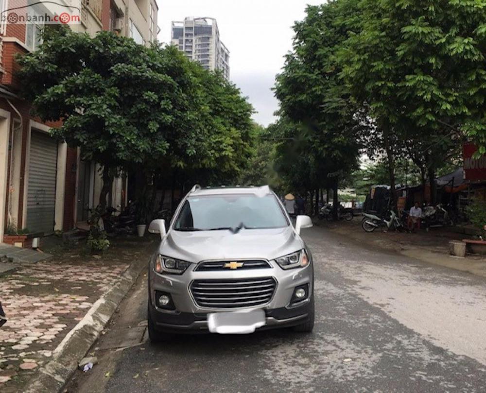 Chevrolet Captiva Revv LTZ 2.4 AT 2016 - Bán Chevrolet Captiva Revv LTZ 2.4 AT 2016, màu bạc như mới