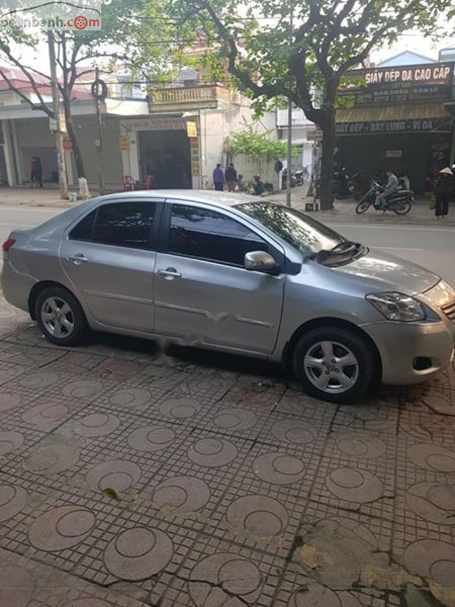 Toyota Vios 1.5MT 2009 - Bán Toyota Vios 1.5MT sản xuất năm 2009, màu bạc, chính chủ, 220tr