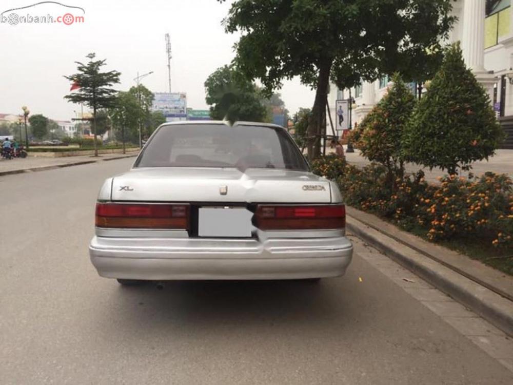 Toyota Cressida GL 2.4 1996 - Bán Toyota Cressida GL 2.4 đời 1996, màu bạc, xe nhập, 65tr