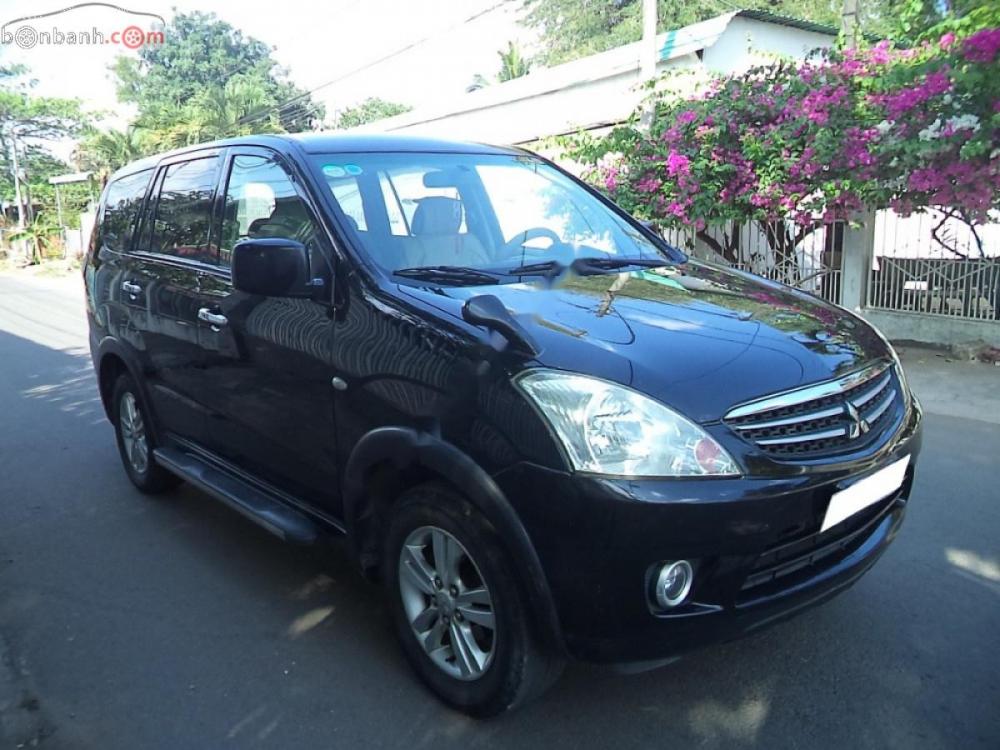 Mitsubishi Zinger GLS 2009 - Bán xe Mitsubishi Zinger GLS đời 2009, màu đen còn mới