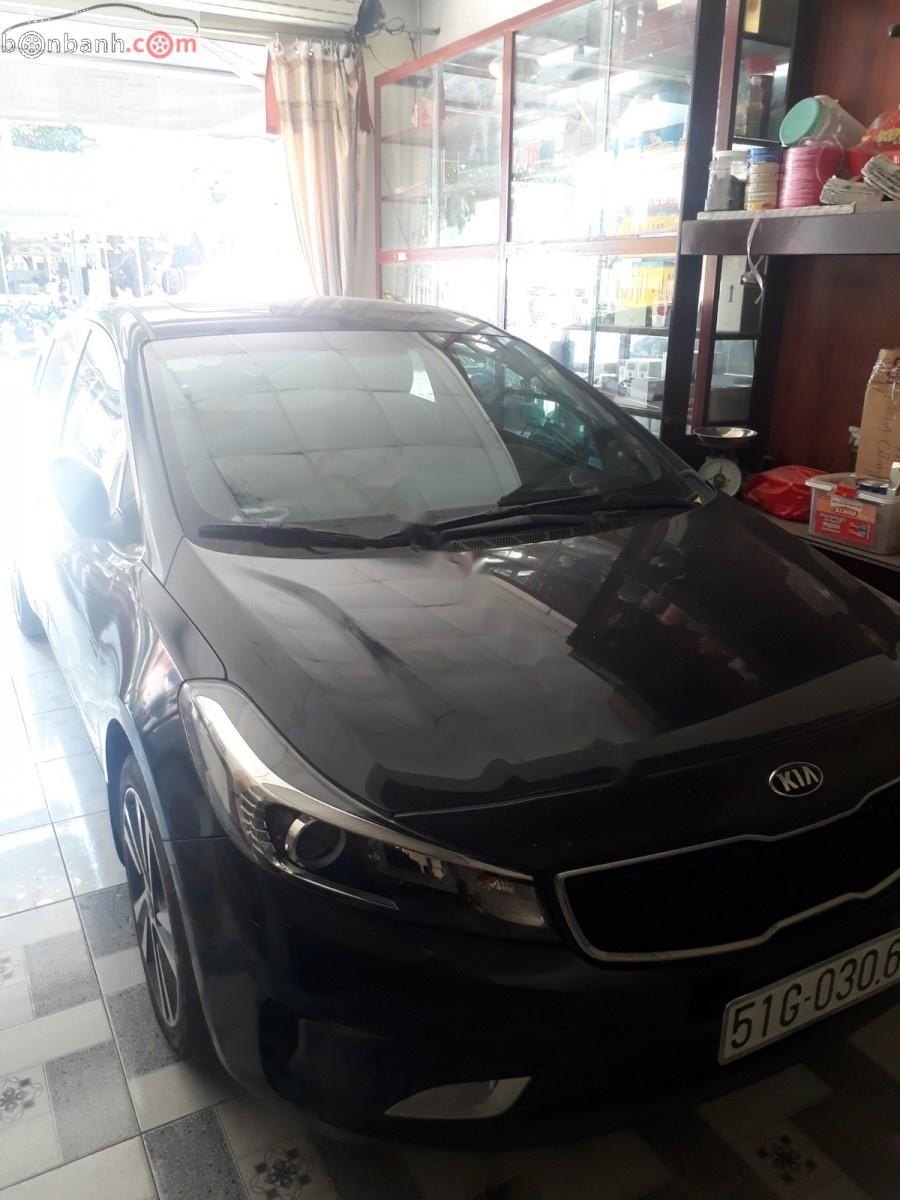 Kia Cerato 1.6 AT 2018 - Bán Kia Cerato 1.6 AT 2018, xe còn mới, giá 630tr