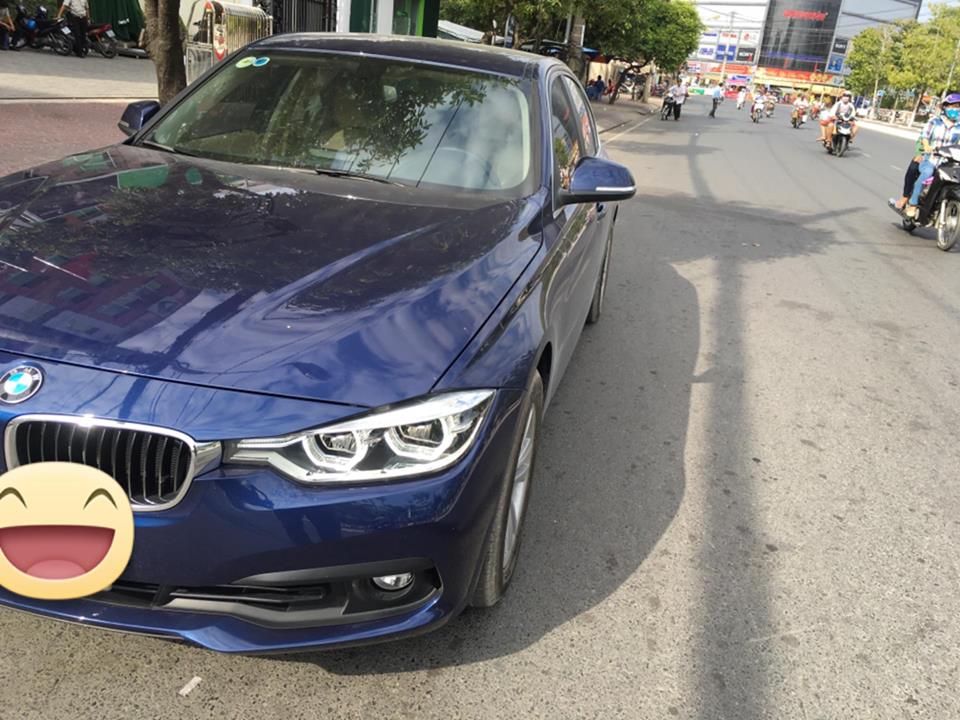 BMW 3 Series 320 2016 - Gia đình cần bán xe BMW 320, sản xuất 2016, số tự động, màu xanh