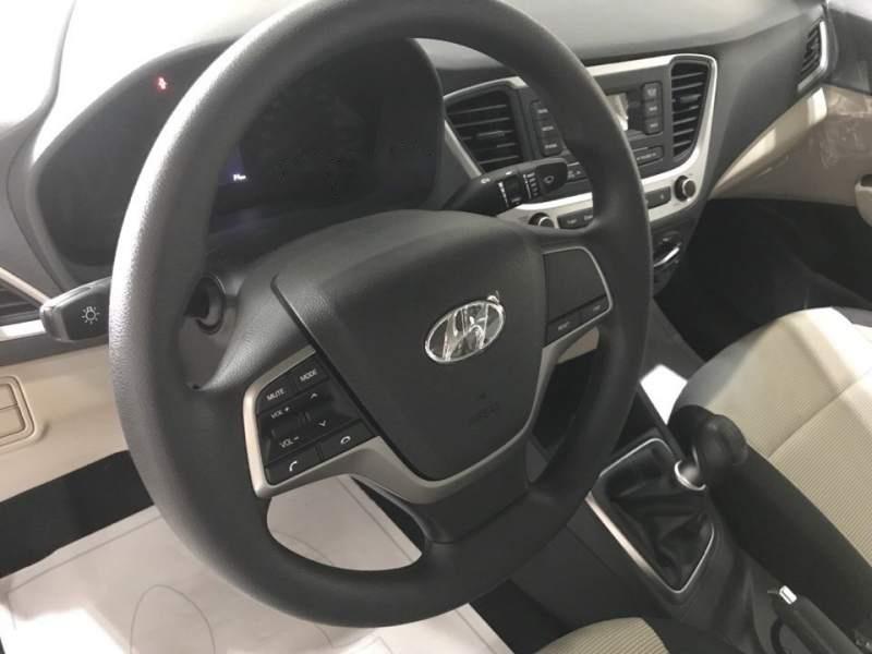 Hyundai Accent   2019 - Cần bán Hyundai Accent đời 2019, màu bạc, giá tốt 