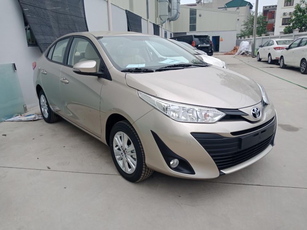 Toyota Vios 1.5E 2019 - Cần bán gấp xe Vios bản E màu nâu vàng giá cực sốc. Hỗ trợ vay góp 90%