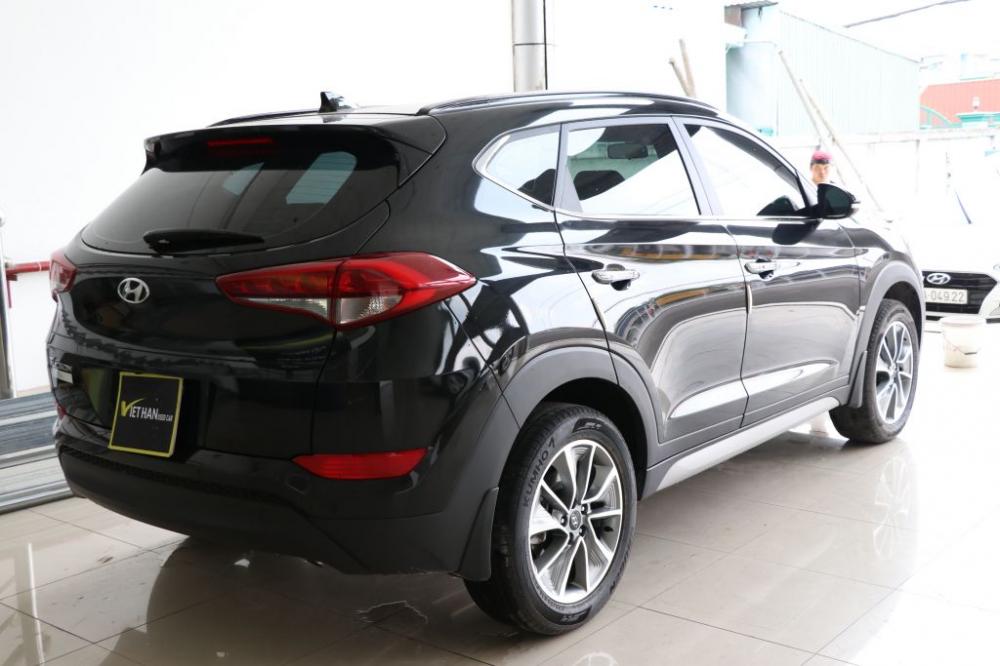 Hyundai Tucson 2.0 2018 - Bán Hyundai Tucson 2.0 đời 2018, màu đen giá cạnh tranh