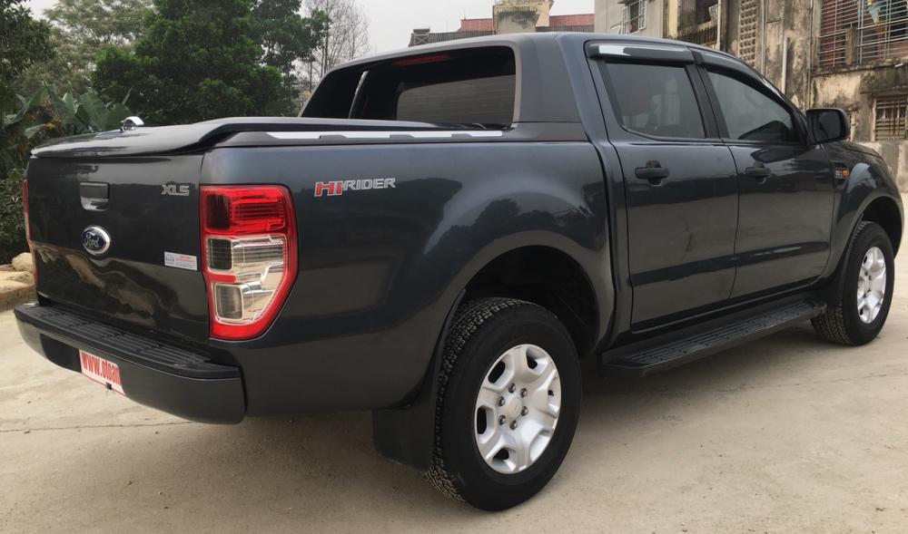 Ford Ranger 2.2AT 2019 - Cần bán xe Ford Ranger đời 2015, màu xám (ghi), nhập khẩu nguyên chiếc, 565tr