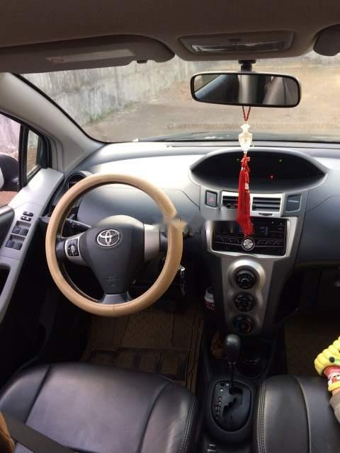 Toyota Yaris 2009 - Cần bán xe Toyota Yaris năm 2009, màu xám, giá tốt