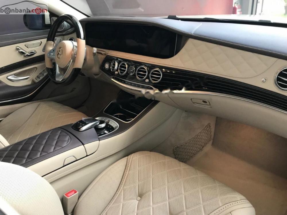 Mercedes-Benz S class Maybach S560 4Matic 2019 - Cần bán xe Mercedes Maybach S560 sản xuất 2019, tính năng an toàn vượt trội