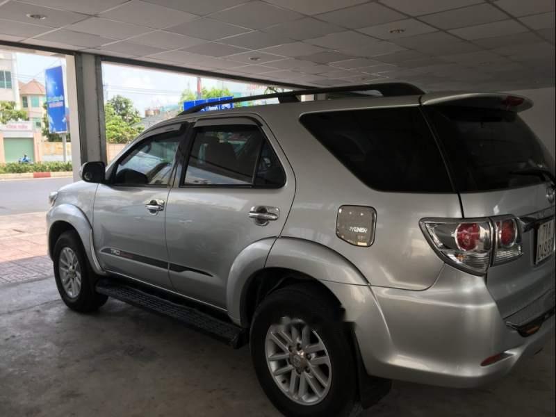 Toyota Fortuner   2014 - Cần bán lại xe Toyota Fortuner đời 2014, màu bạc, giá chỉ 798 triệu