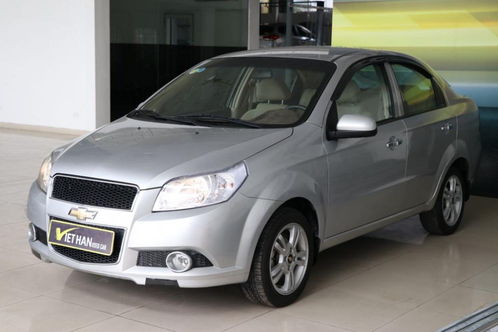 Chevrolet Aveo LT 1.4MT 2016 - Bán xe Chevrolet Aveo LT 1.4MT 2016, màu bạc, giá 296tr