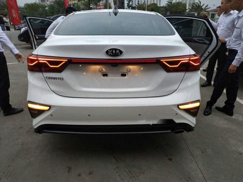 Kia Cerato 1.6 Deluxe 2019 - Bán xe Kia Cerato 1.6 Deluxe 2019, màu trắng