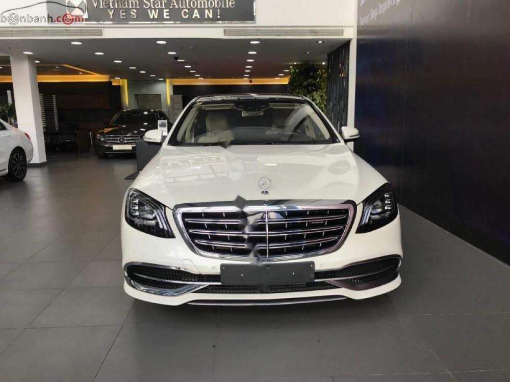 Mercedes-Benz S class Maybach S560 4Matic 2019 - Cần bán xe Mercedes Maybach S560 sản xuất 2019, tính năng an toàn vượt trội