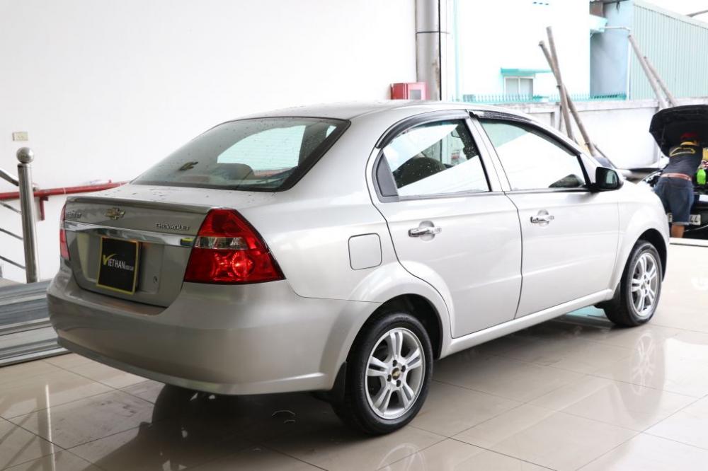 Chevrolet Aveo LT 1.4MT 2016 - Bán xe Chevrolet Aveo LT 1.4MT 2016, màu bạc, giá 296tr