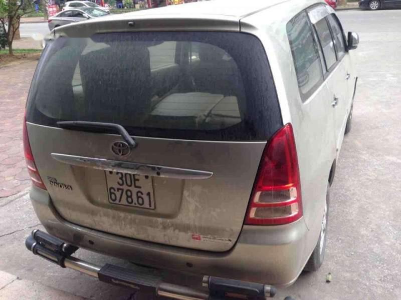 Toyota Innova  G   2007 - Bán Toyota Innova G năm sản xuất 2007, màu bạc, số sàn