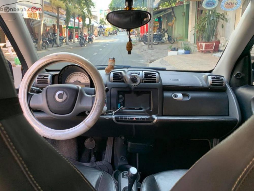 Smart Fortwo Cabriolet 2011 - Bán Smart Fortwo Cabriolet năm sản xuất 2011, màu trắng, xe gọn, nhẹ