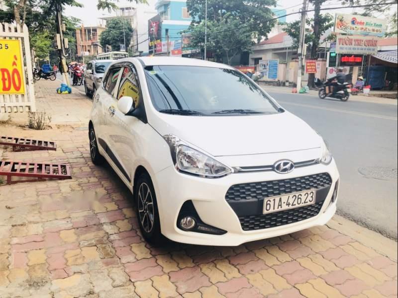 Hyundai Grand i10   2017 - Cần bán xe Hyundai Grand i10 2017, màu trắng như mới, giá chỉ 348 triệu