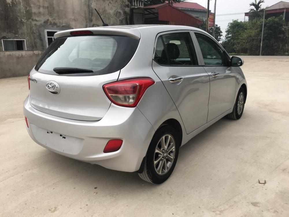 Hyundai Grand i10 2014 - Cần bán Hyundai Grand i10 đời 2014, màu bạc, xe nhập