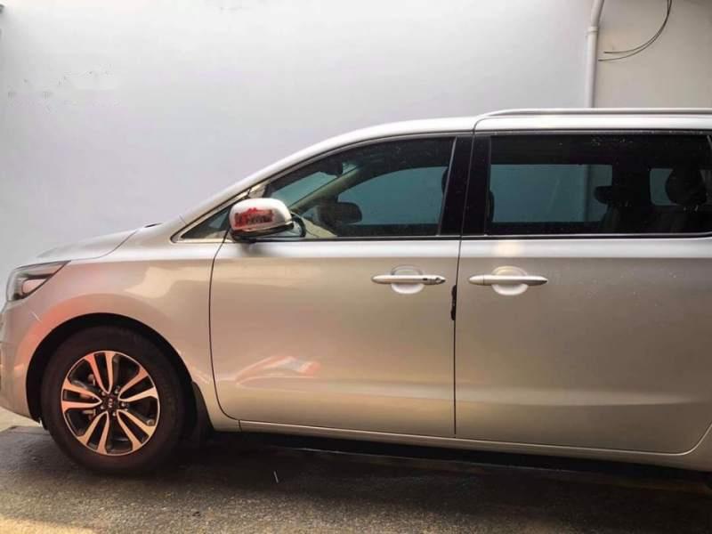 Kia Sedona   2.2  2016 - Cần bán Sedona 2.2 DATH 2016 máy dầu, odo 43000 km