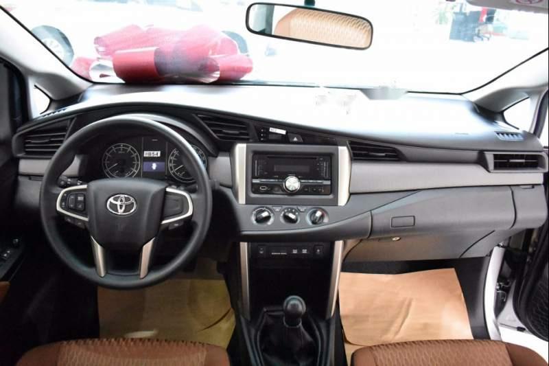 Toyota Innova   E MT 2019 - Cần bán Toyota Innova 2019, mới 100%