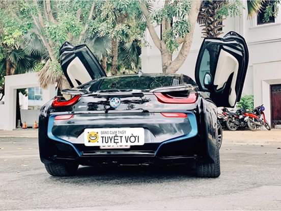 BMW i8 2014 - Cần bán gấp BMW i8 sản xuất 2014, nhập khẩu nguyên chiếc