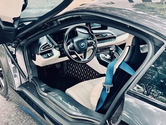 BMW i8 2014 - Cần bán gấp BMW i8 sản xuất 2014, nhập khẩu nguyên chiếc