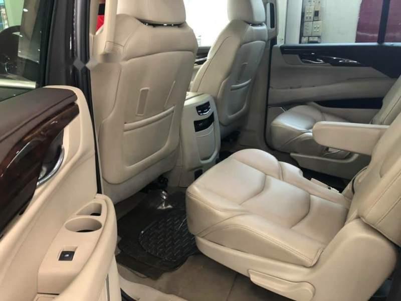 Cadillac Escalade   2015 - Cần bán gấp Cadillac Escalade đời 2015, đăng ký lần đầu 2017