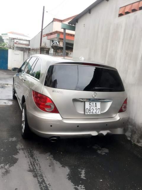 Mercedes-Benz R class R350 2007 - Cần bán Mercedes R350 đời 2007, màu bạc, nhập khẩu 