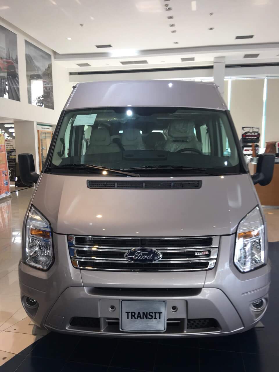 Ford Transit 2019 - Bán xe Ford Transit đời 2019, xe mới, giao ngay, ưu đãi đặc biệt. Điện thoại 0353911869