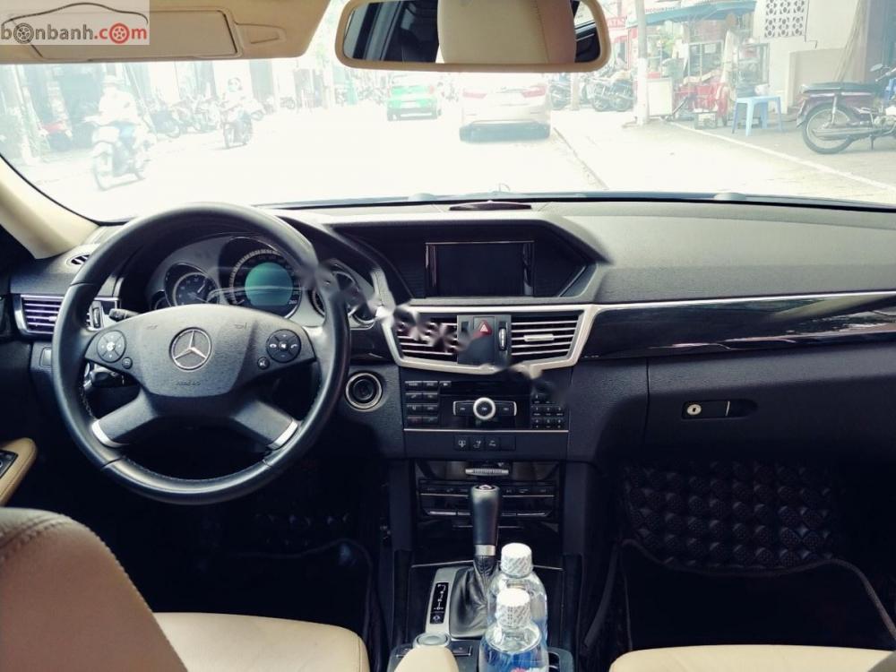 Mercedes-Benz E class E250 CGI 2013 - Bán Mercedes E250 CGI rin nguyên bản, bản full option