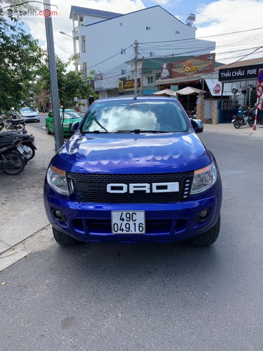 Ford Ranger XLT 2013 - Bán Ford Ranger XLT đời 2013, màu xanh lam, ghế da