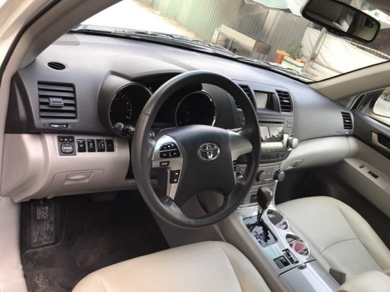 Toyota Highlander  SE  2011 - Cần bán xe Toyota Highlander SE sản xuất 2011, màu trắng, xe nhập