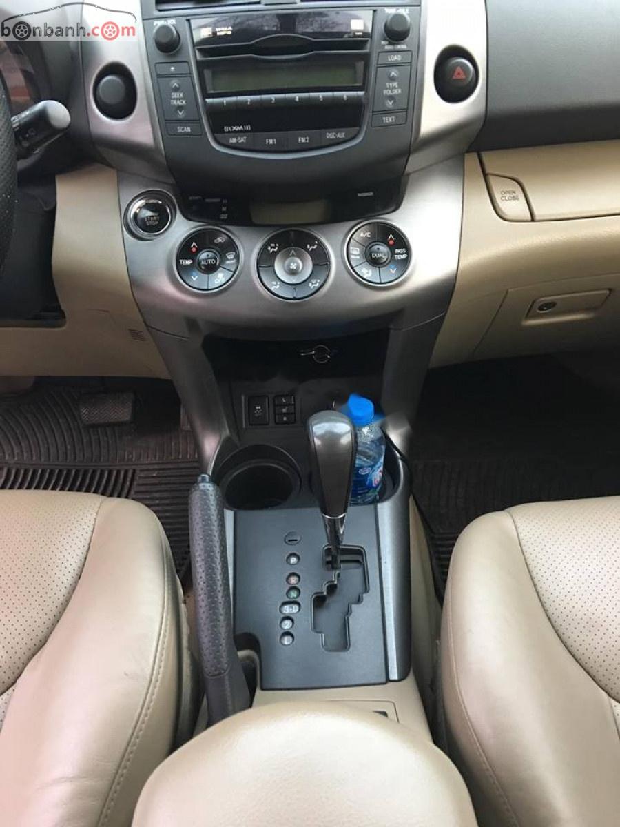 Toyota RAV4 2010 - Bán Toyota RAV4 V4 - 2.5 đời 2010, xe đi giữ gìn còn rất đẹp, số tự động, nội thất da màu ghi kem