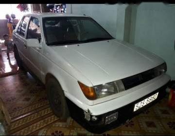 Isuzu Gemini   1989 - Bán Isuzu Gemini đời 1989, màu trắng, xe nhập