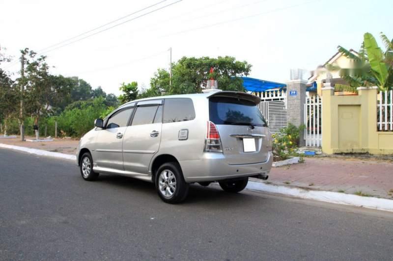 Toyota Innova 2.0G 2007 - Bán Toyota Innova 2.0G sản xuất 2007, màu bạc ít sử dụng, giá cạnh tranh