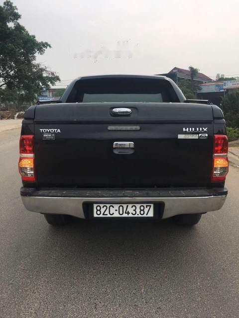 Toyota Hilux 2014 - Cần bán xe Toyota Hilux năm sản xuất 2014, màu đen, nhập khẩu, 545 triệu