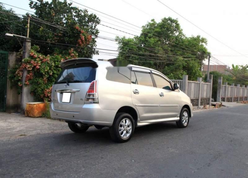 Toyota Innova 2.0G 2007 - Bán Toyota Innova 2.0G sản xuất 2007, màu bạc ít sử dụng, giá cạnh tranh