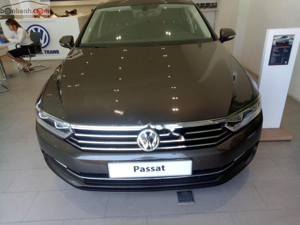 Volkswagen Passat 1.8 TSI 2018 - Bán Volkswagen Passat 1.8 TSI năm 2018, màu đen, xe nhập