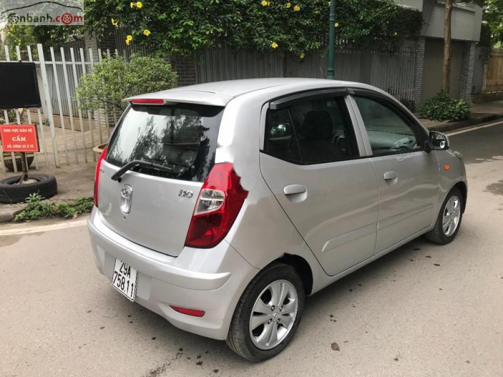 Hyundai i10 1.2 2014 - Bán Hyundai i10 1.2 năm sản xuất 2014, màu bạc, nhập khẩu 