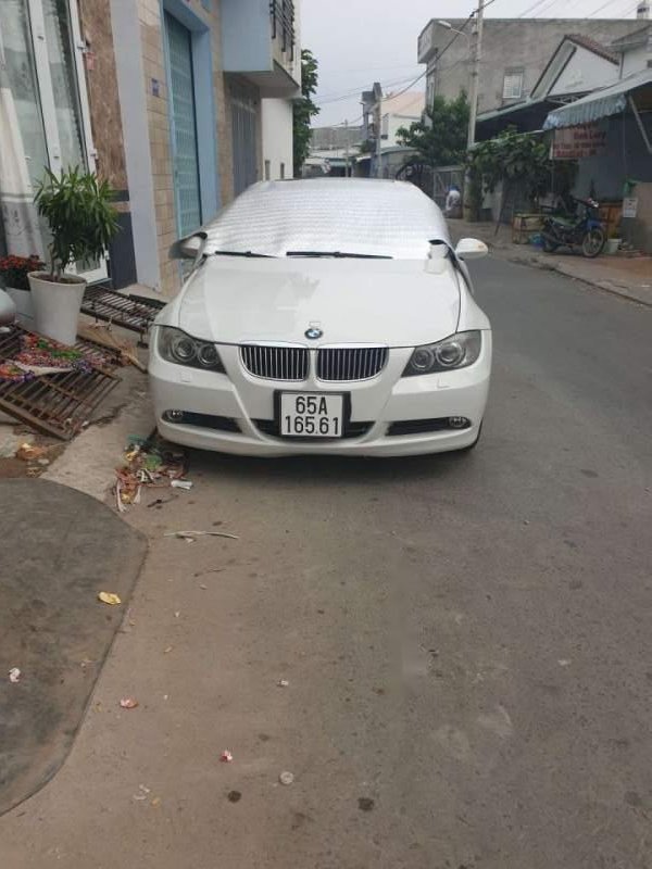 BMW 3 Series 320i 2009 - Bán xe BMW 3 Series 320i 2009, màu trắng, nhập khẩu