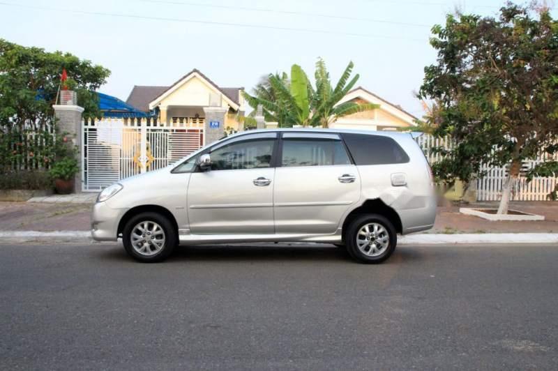 Toyota Innova 2.0G 2007 - Bán Toyota Innova 2.0G sản xuất 2007, màu bạc ít sử dụng, giá cạnh tranh