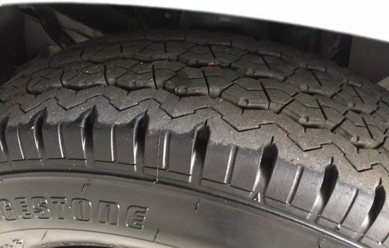 Toyota Hiace 2012 - Cần bán gấp Toyota Hiace đời 2012