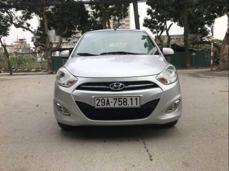 Hyundai i10 1.2 MT 2014 - Cần bán gấp Hyundai i10 1.2 MT sản xuất năm 2014, màu bạc, xe nhập 