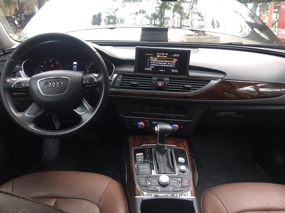 Audi A8 2014 - Cần bán Audi A8 năm 2014, nhập khẩu nguyên chiếc