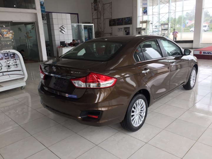 Suzuki Ciaz 2019 - Cần bán Suzuki Ciaz đời 2019, màu nâu, nhập khẩu